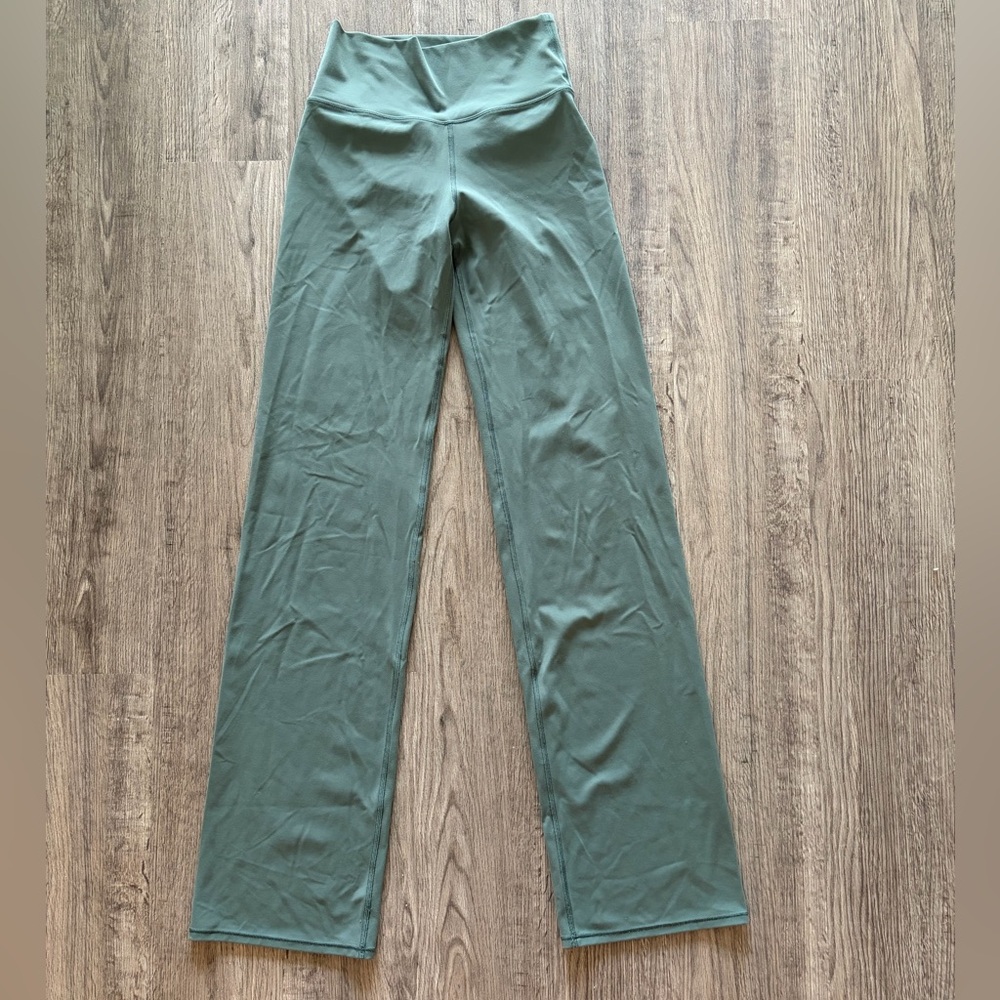 Vuori All the Feels Straight Leg Pants in Agate Green